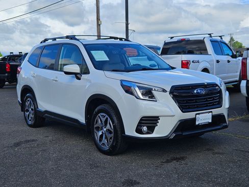 Used 2022 Subaru Forester Premium w/ Popular Package #1 AWD/4WD image 7