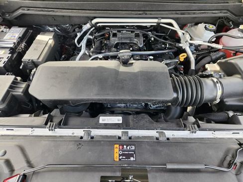 Used 2026 Chevrolet Colorado Trail Boss AWD/4WD image 31