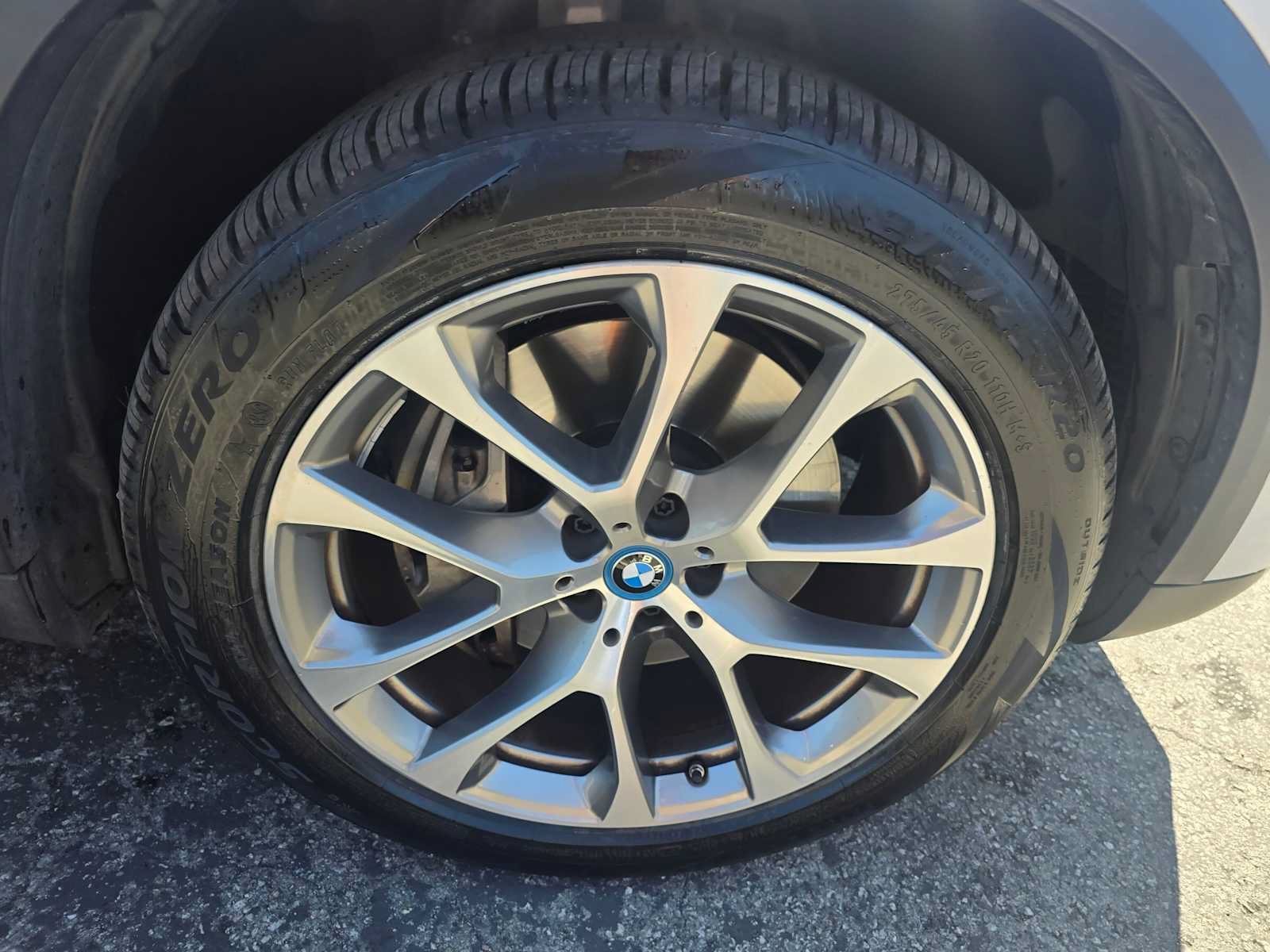 Used 2024 BMW X5 xDrive50e AWD/4WD image 9