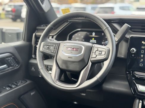 Used 2024 GMC Sierra 2500 AT4 w/ AT4 Premium Plus Package image 13