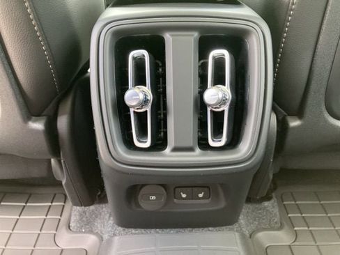 New 2026 Volvo XC40 B5 Plus w/ Climate Package AWD/4WD image 20