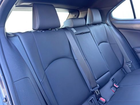 Used 2022 Lexus UX 200 image 37