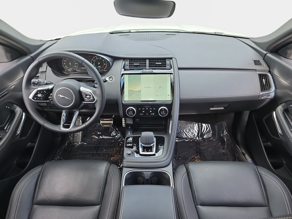 Used 2024 Jaguar E-PACE R-Dynamic SE AWD/4WD image 9