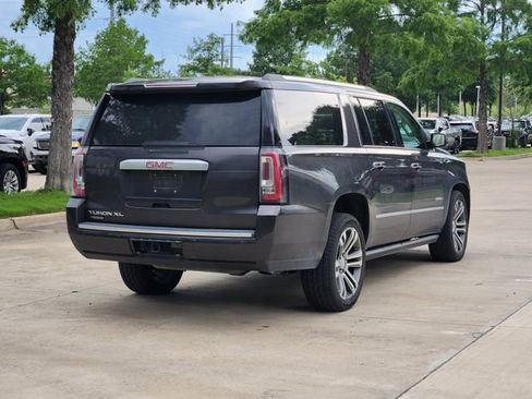 Used 2018 GMC Yukon XL Denali w/ Denali Ultimate Package AWD/4WD image 7