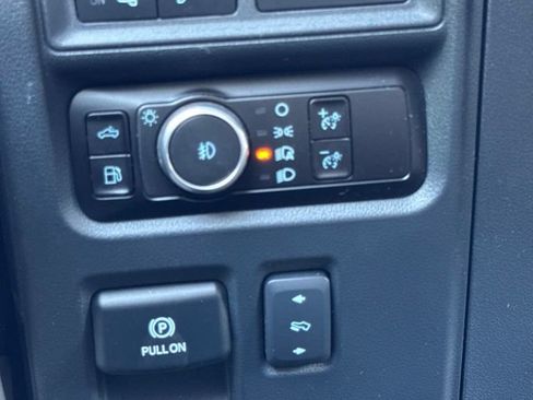 Used 2023 Ford F150 Lariat AWD/4WD image 7