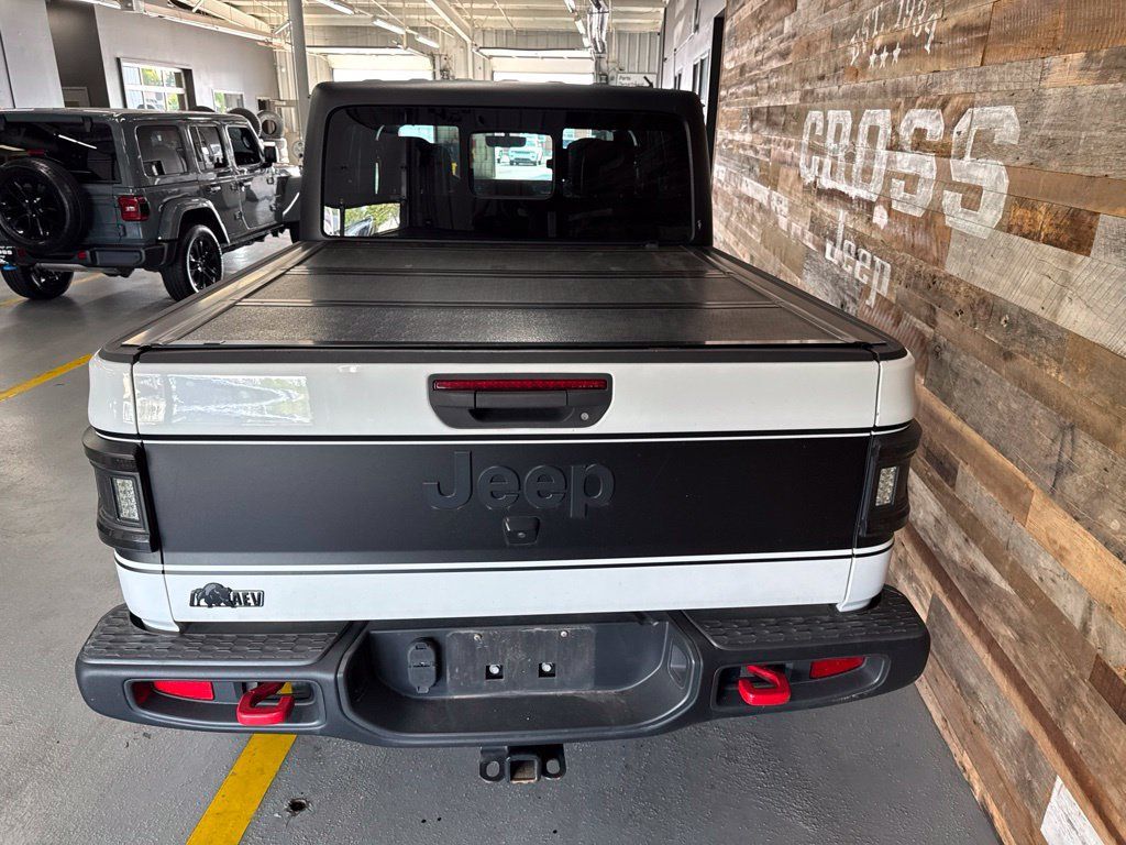 Used 2021 Jeep Gladiator Rubicon AWD/4WD image 16