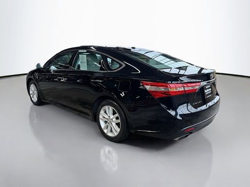 Used 2015 Toyota Avalon XLE image 5
