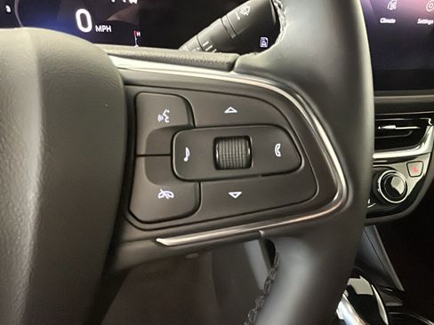 Used 2024 Buick Envista Sport Touring w/ Convenience I Package FWD image 21