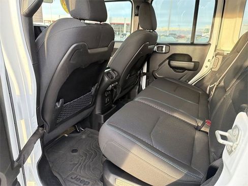 Used 2024 Jeep Wrangler Unlimited Rubicon 4xe image 27