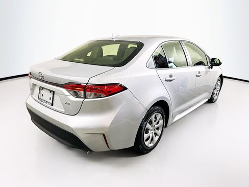 Used 2023 Toyota Corolla LE FWD image 3