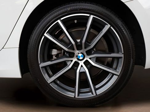 Used 2019 BMW 330i Sedan w/ Convenience Package RWD image 33