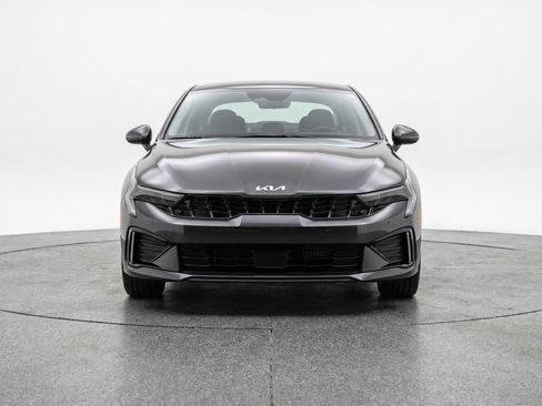 Used 2025 Kia K5 LXS FWD image 2
