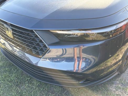 Used 2025 Honda Accord SE image 4