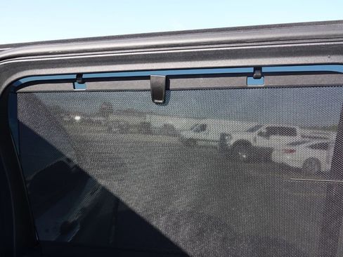 Used 2022 Ford Explorer Limited w/ Equipment Group 301A image 32