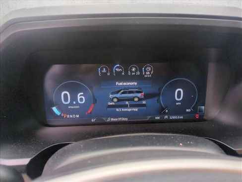 Used 2023 Ford Expedition Limited image 11