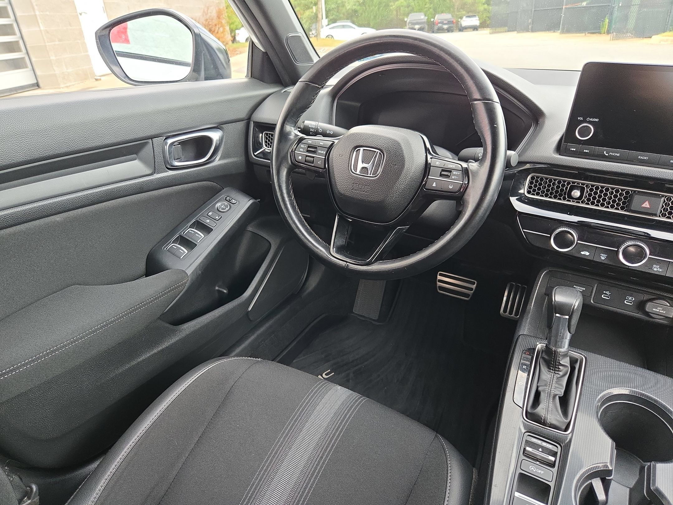 Used 2025 Honda Civic Sport image 9