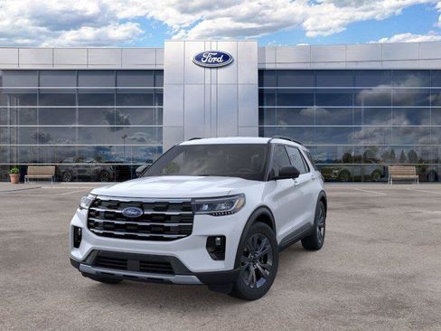 New 2026 Ford Explorer Active w/ Active Comfort Package AWD/4WD image 2