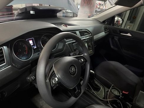Used 2021 Volkswagen Tiguan S FWD image 7