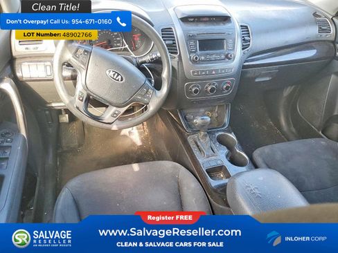 Used 2015 Kia Sorento LX image 11