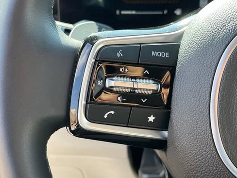 Used 2025 Kia Sorento EX AWD/4WD image 18