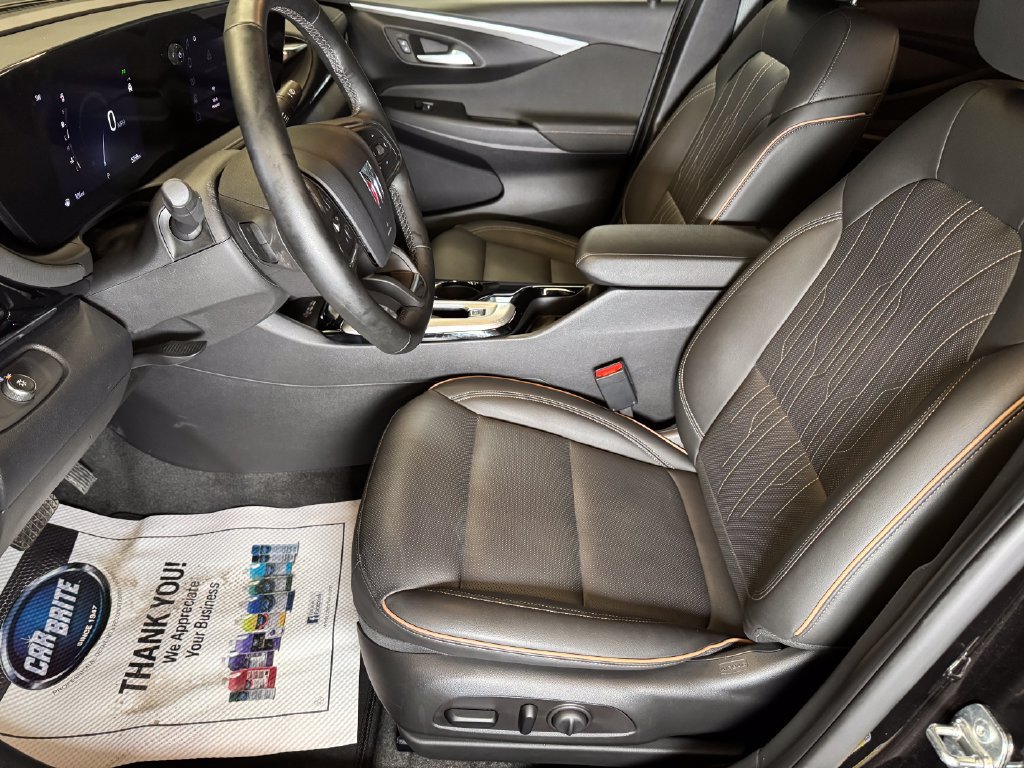 Used 2025 Buick Envista Avenir FWD image 20