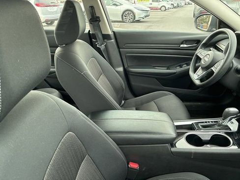 Used 2024 Nissan Altima 2.5 SV image 20