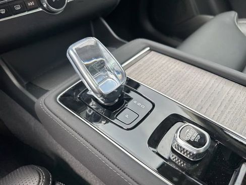 New 2026 Volvo XC90 B6 Ultra w/ Protection Package image 15