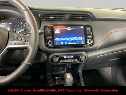 Used 2023 Nissan Kicks SR FWD image 9