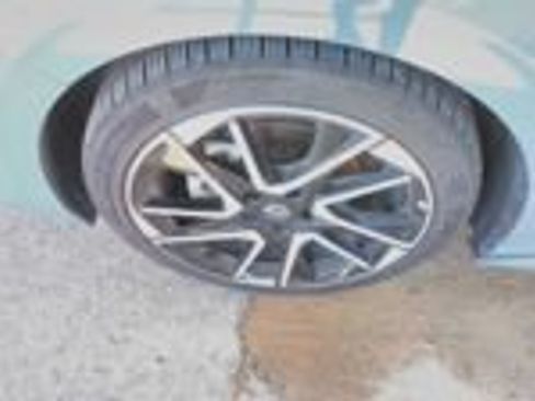 Used 2025 Nissan Sentra SR FWD image 10