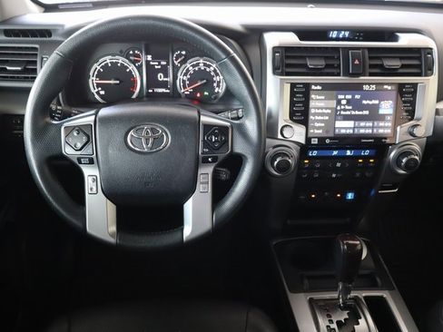 Used 2021 Toyota 4Runner Limited image 21