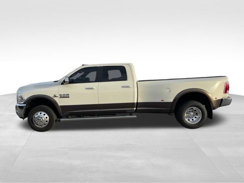 Used 2018 RAM 3500 Laramie AWD/4WD image 9