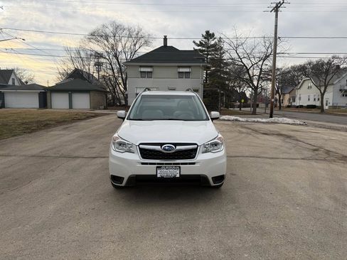 Used 2015 Subaru Forester 2.5i Premium w/ All-Weather Package image 2