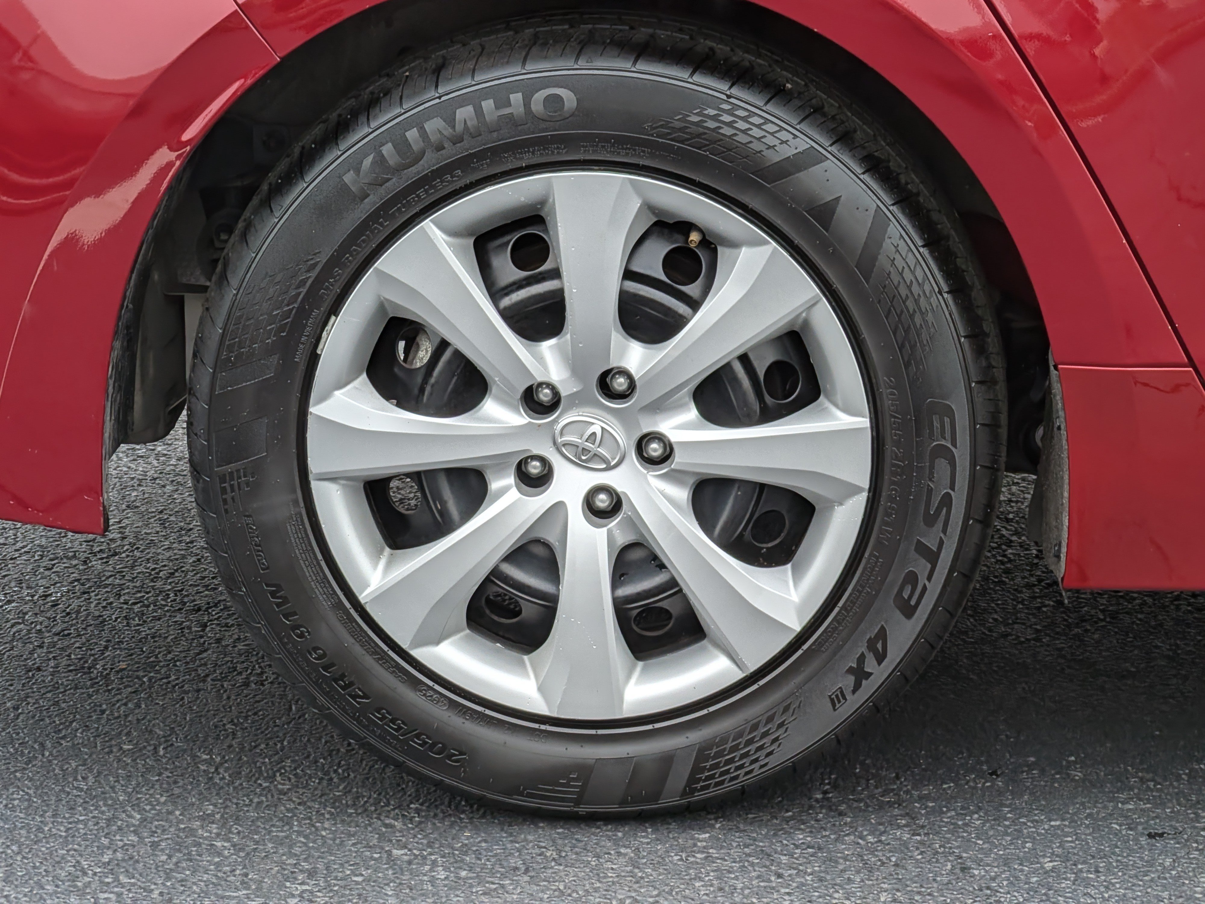 Certified 2025 Toyota Corolla LE FWD image 10