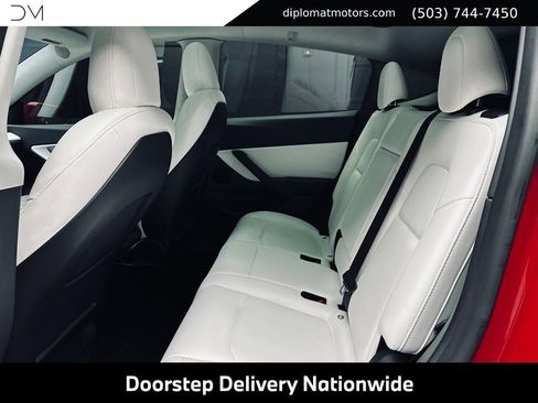 Used 2022 Tesla Model Y Performance AWD/4WD image 22