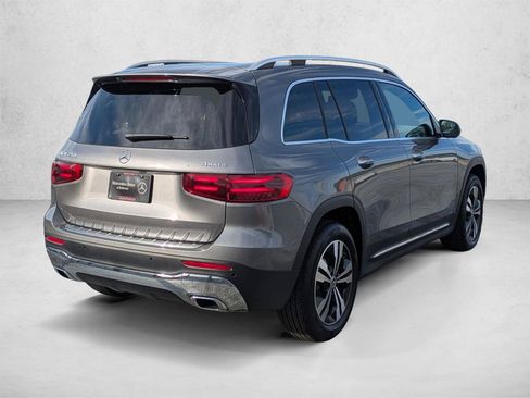 New 2026 Mercedes-Benz GLB 250 4MATIC image 5
