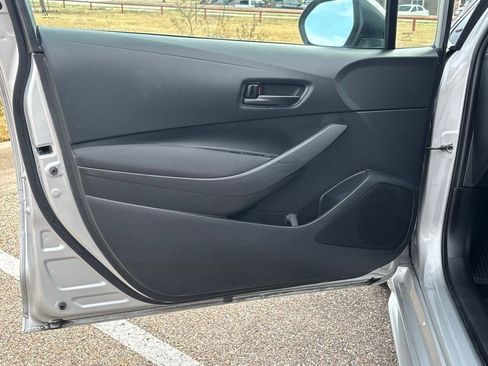 Used 2024 Toyota Corolla LE image 24