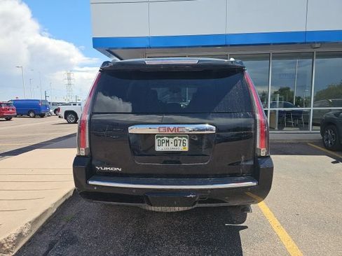 Used 2015 GMC Yukon Denali AWD/4WD image 4