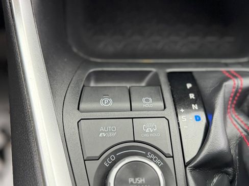 Certified 2024 Toyota RAV4 SE w/ Weather & Moonroof Package image 21