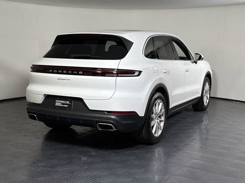 Certified 2024 Porsche Cayenne AWD/4WD image 7
