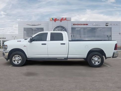 Used 2025 RAM 3500 Tradesman AWD/4WD image 2