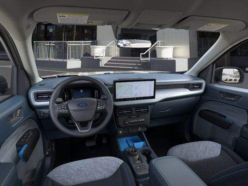 New 2025 Ford Maverick XLT image 9
