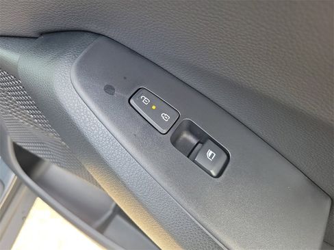 New 2026 Kia Seltos S image 11