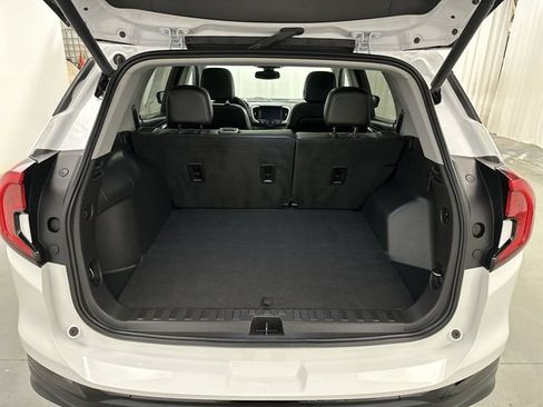 Used 2023 GMC Terrain SLT w/ Elevation Edition AWD/4WD image 24