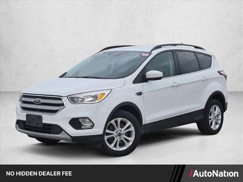 Used 2018 Ford Escape SE FWD image 1