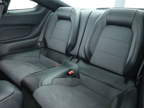 Used 2019 Ford Mustang Shelby GT350 w/ Technology Package image 23