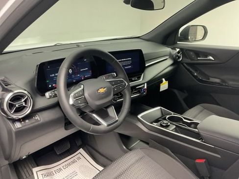 New 2026 Chevrolet Equinox LT w/ LPO, Floor Liner Package image 11