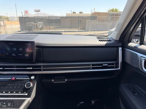 Used 2025 Hyundai Santa Fe SEL image 37