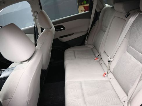 Used 2025 Nissan Rogue SV image 20