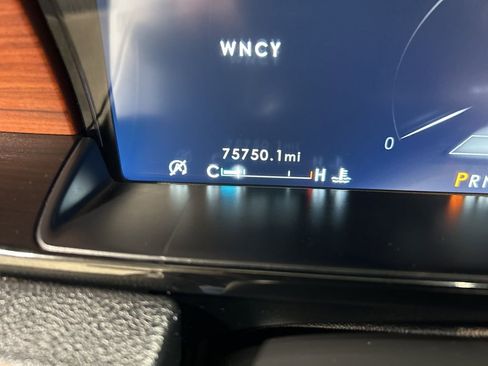 Used 2021 Lincoln Navigator Reserve image 15