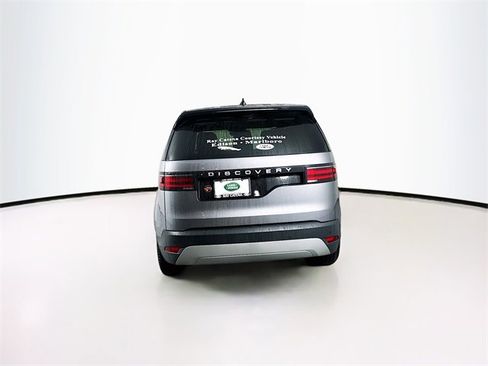 Used 2024 Land Rover Discovery S image 34